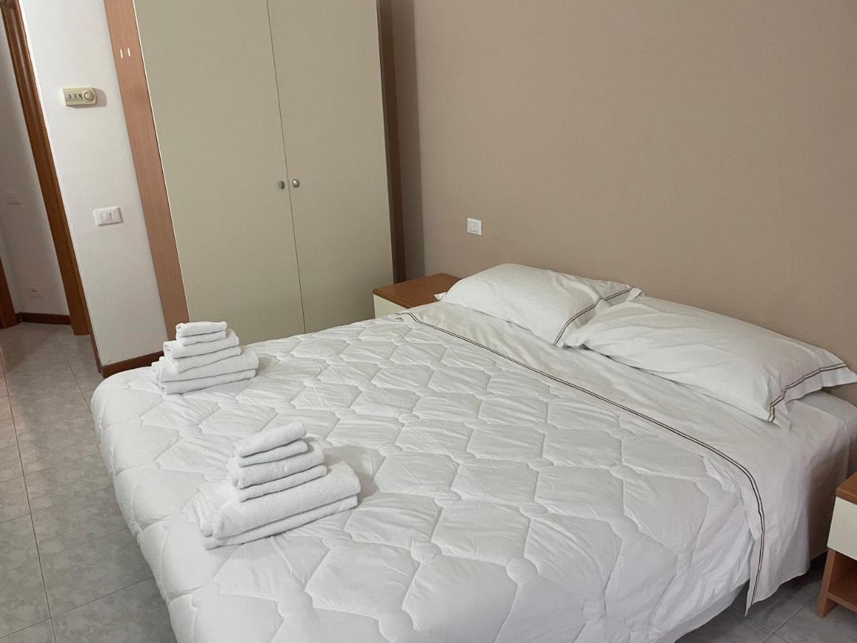 Hotel Sportland Colle Val D'Elsa Esterno foto