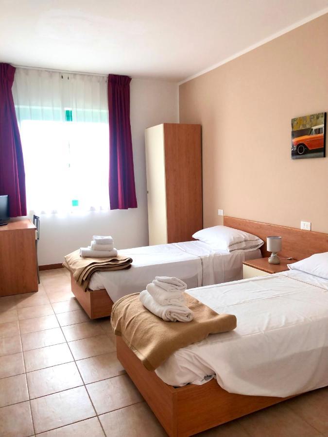 Hotel Sportland Colle Val D'Elsa Esterno foto