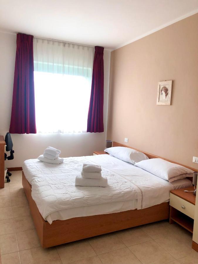 Hotel Sportland Colle Val D'Elsa Esterno foto